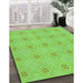 Machine Washable Transitional Emerald Green Rug in a Family Room, wshpat3079grn