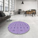 Round Patterned Medium Purple Rug in a Office, pat3083blu