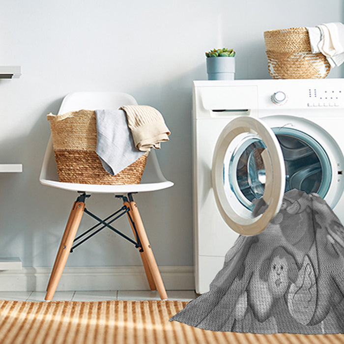 Machine Washable Transitional Cloud Gray Rug in a Washing Machine, wshpat3089gry