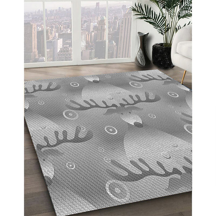 Machine Washable Transitional Cloud Gray Rug in a Family Room, wshpat3092gry