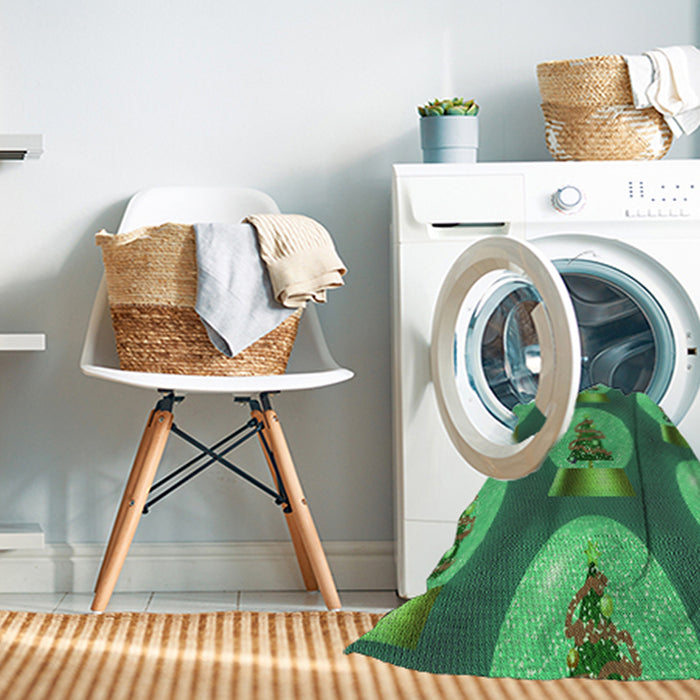 Machine Washable Transitional Medium Forest Green Rug in a Washing Machine, wshpat3095grn