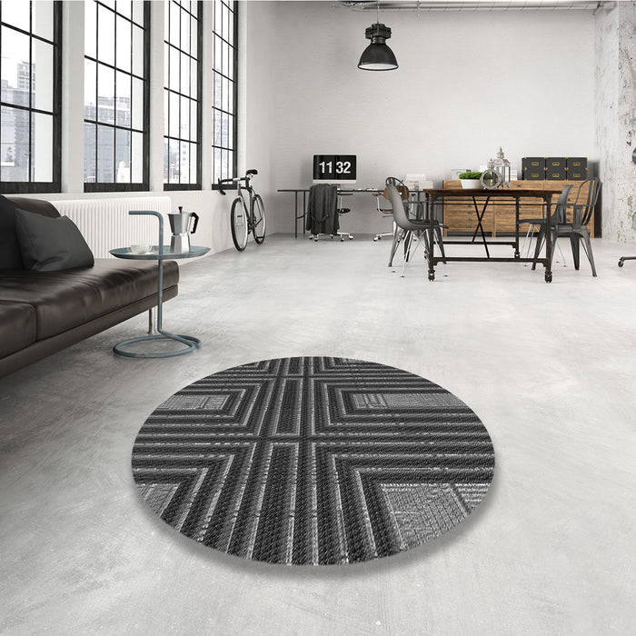 Round Patterned Gray Rug in a Office, pat3098gry