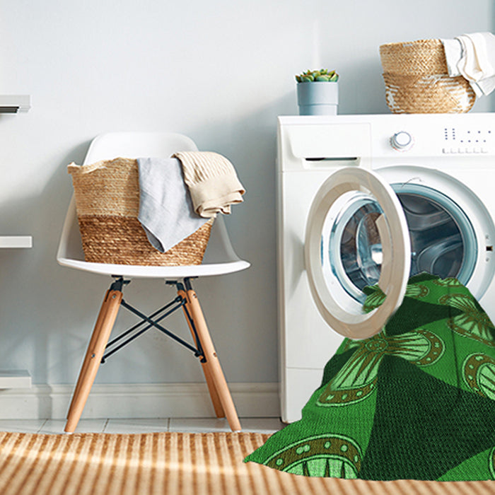 Machine Washable Transitional Deep Emerald Green Rug in a Washing Machine, wshpat310grn