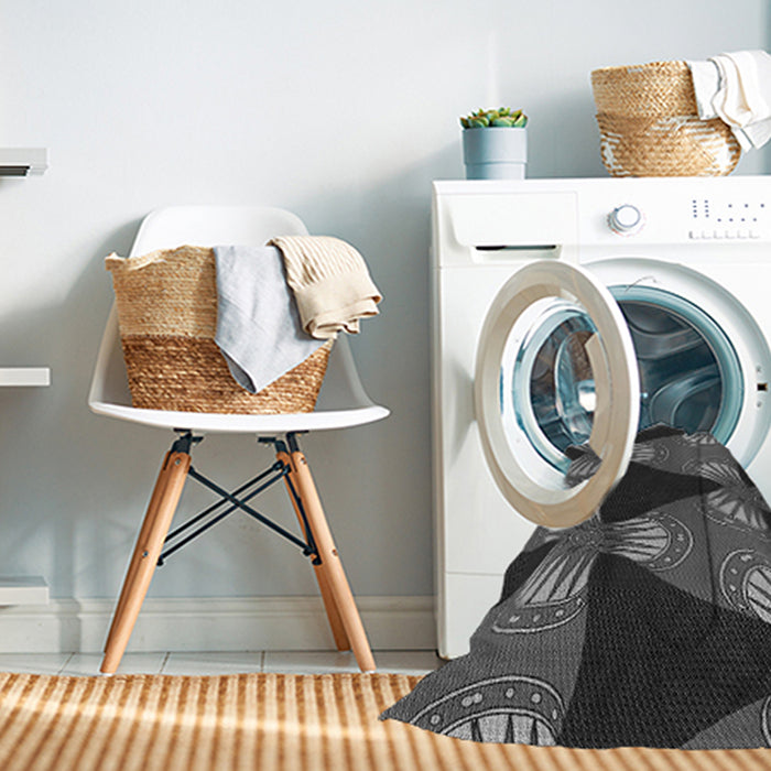 Machine Washable Transitional Charcoal Black Rug in a Washing Machine, wshpat310gry