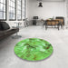 Round Patterned Emerald Green Rug in a Office, pat3103grn