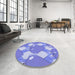 Round Patterned Jeans Blue Rug in a Office, pat3107blu