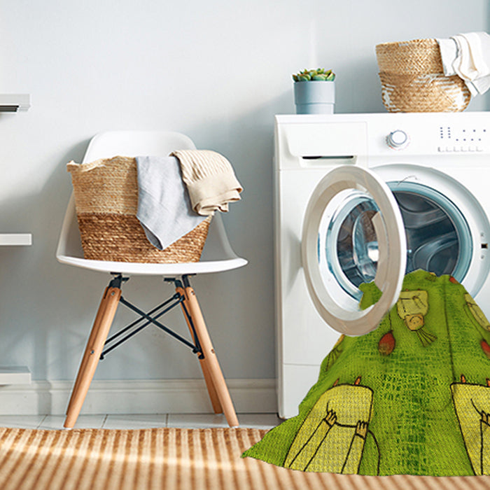 Machine Washable Transitional Green Rug in a Washing Machine, wshpat3117yw