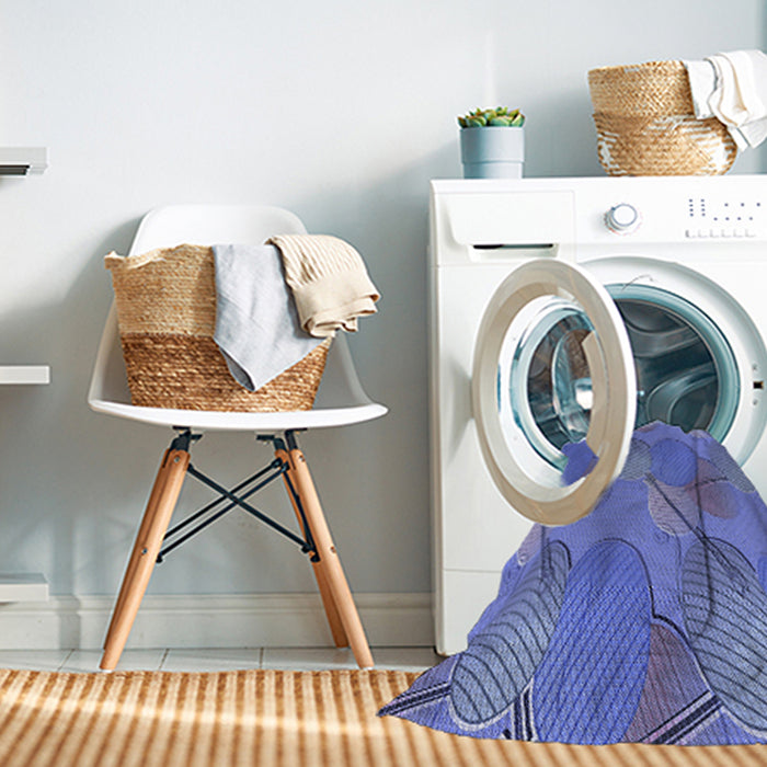 Machine Washable Transitional Sky Blue Rug in a Washing Machine, wshpat3119blu