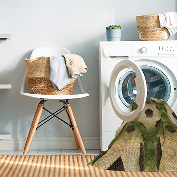 Machine Washable Transitional Metallic Gold Rug in a Washing Machine, wshpat3121brn