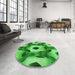 Round Patterned Green Rug in a Office, pat3121grn