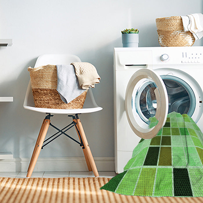 Machine Washable Transitional Jade Green Rug in a Washing Machine, wshpat3136grn