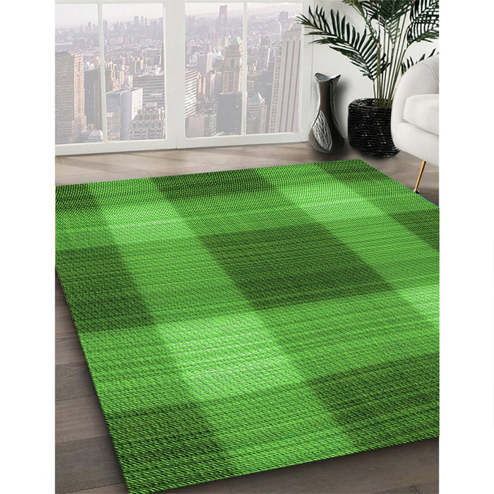 Machine Washable Transitional Green Rug in a Family Room, wshpat3141grn