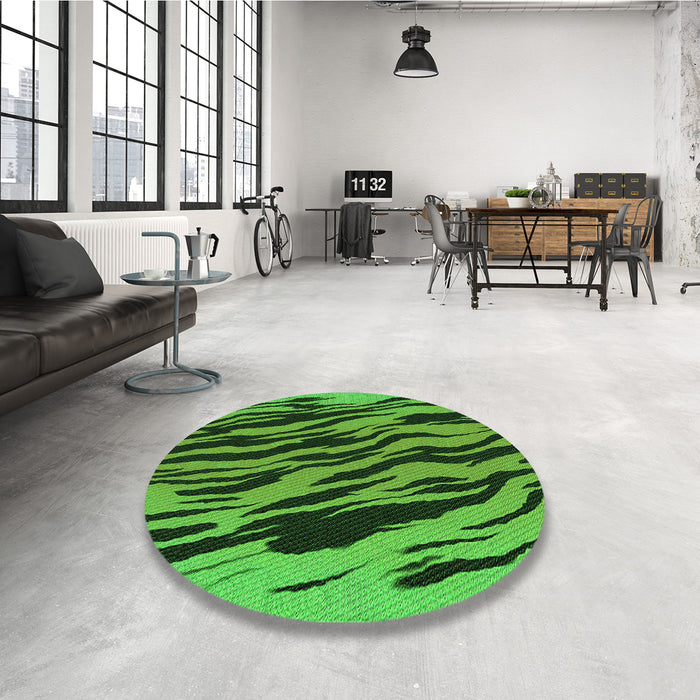 Round Patterned Deep Emerald Green Rug in a Office, pat3145grn