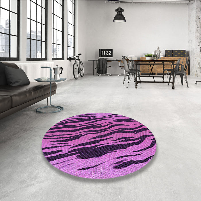 Round Patterned Purple Rug in a Office, pat3145pur