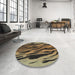 Round Patterned Mid Gray Novelty Rug in a Office, pat3145