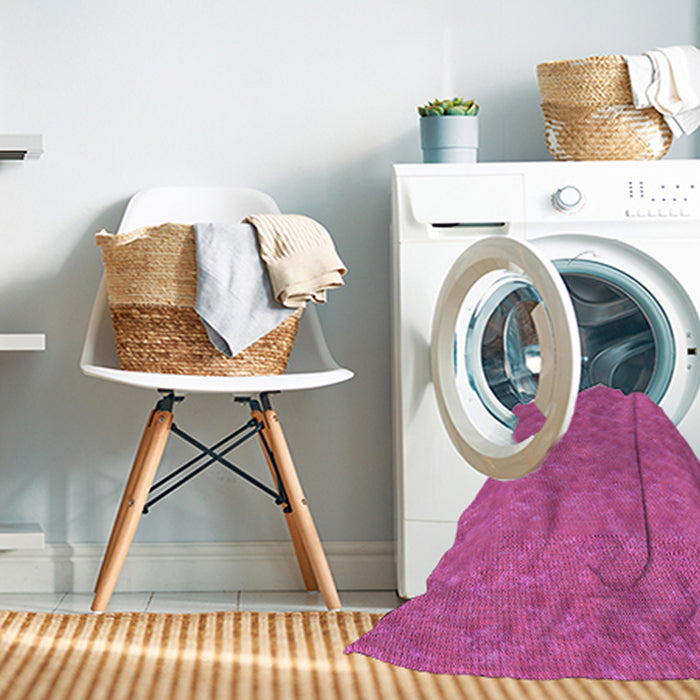 Machine Washable Transitional Deep Pink Rug in a Washing Machine, wshpat3154pur