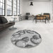 Round Patterned Silver Gray Rug in a Office, pat3155gry