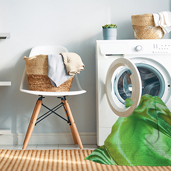 Machine Washable Transitional Emerald Green Rug in a Washing Machine, wshpat3173grn