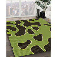 Patterned Pistachio Green Rug, pat3178brn