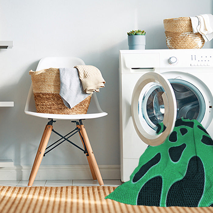 Machine Washable Transitional Spring Green Rug in a Washing Machine, wshpat3178lblu