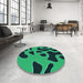 Round Patterned Spring Green Rug in a Office, pat3178lblu