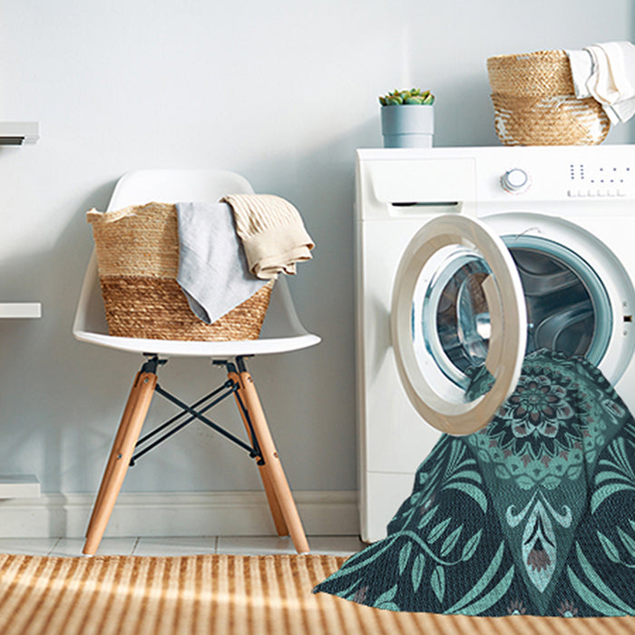 Machine Washable Transitional Deep-Sea Blue Rug in a Washing Machine, wshpat3188lblu