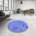 Round Patterned Blue Rug in a Office, pat319blu