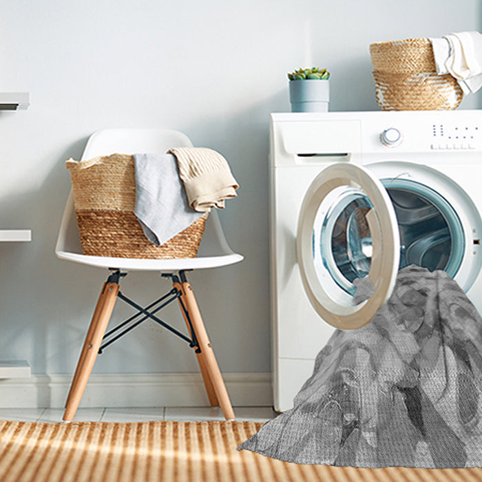 Machine Washable Transitional Platinum Silver Gray Rug in a Washing Machine, wshpat3192gry
