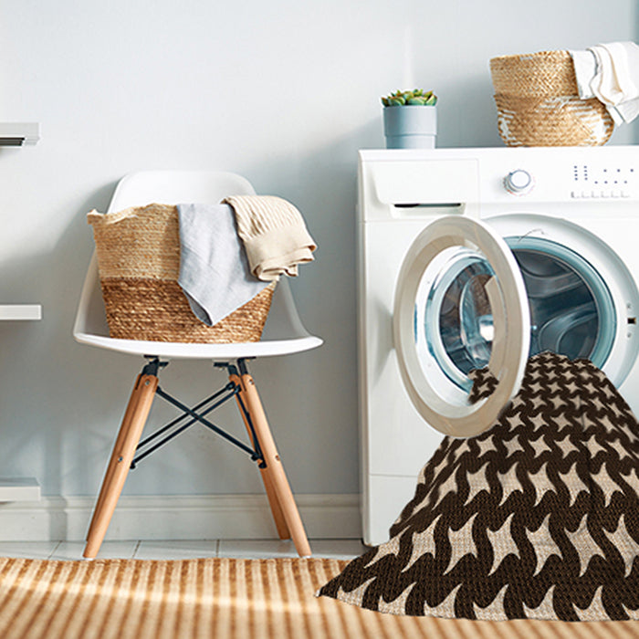 Machine Washable Transitional Black Brown Rug in a Washing Machine, wshpat3211org
