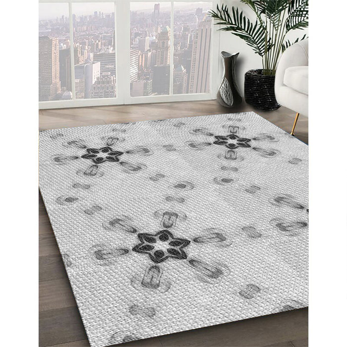Machine Washable Transitional Platinum Gray Rug in a Family Room, wshpat3214gry