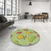 Round Machine Washable Transitional Green Rug in a Office, wshpat3220