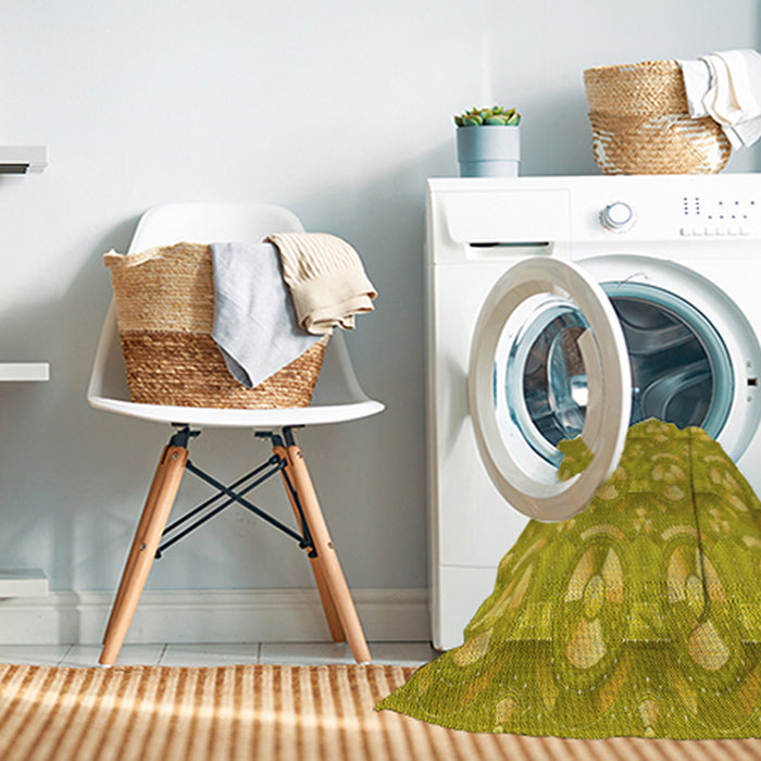 Machine Washable Transitional Dark Golden Brown Rug in a Washing Machine, wshpat3233yw