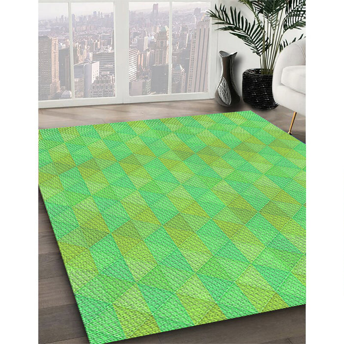 Patterned Emerald Green Rug in Family Room, pat325grn