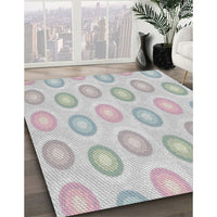 Patterned Platinum Gray Novelty Rug, pat3252