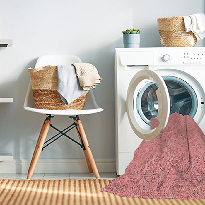 Machine Washable Transitional Pastel Pink Rug in a Washing Machine, wshpat3274rd