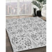 Machine Washable Transitional Platinum Gray Rug in a Family Room, wshpat3276gry