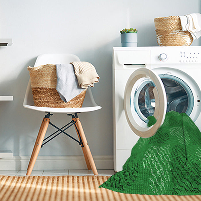 Machine Washable Transitional Green Rug in a Washing Machine, wshpat3279grn