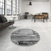 Round Patterned Cloud Gray Rug in a Office, pat33gry