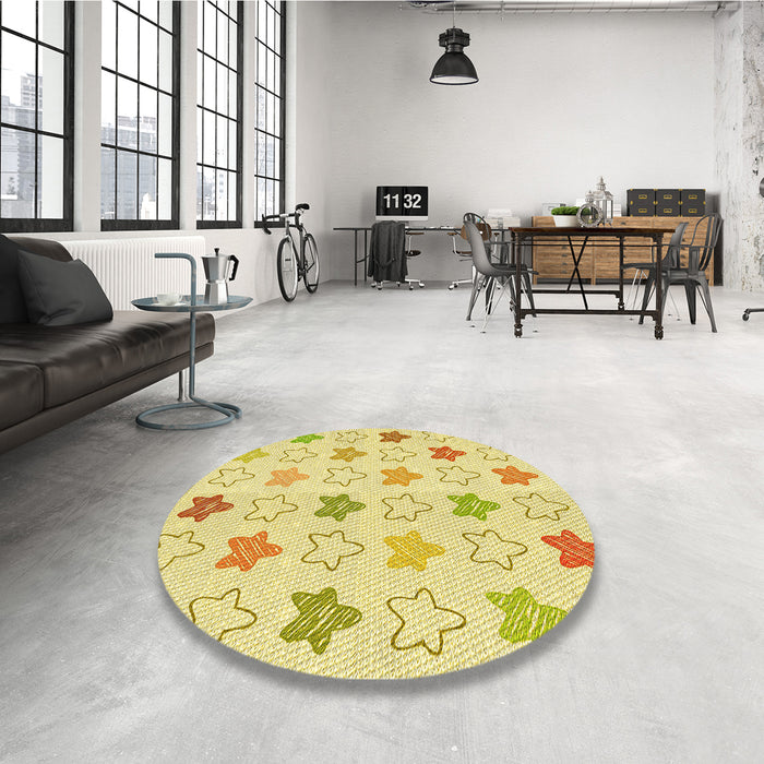 Round Patterned Yellow Rug in a Office, pat3300yw