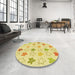 Round Patterned Yellow Rug in a Office, pat3300yw