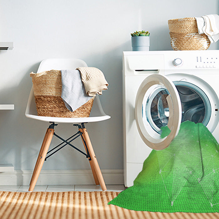 Machine Washable Transitional Neon Green Rug in a Washing Machine, wshpat3304grn