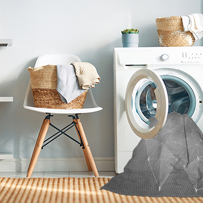 Machine Washable Transitional Cloud Gray Rug in a Washing Machine, wshpat3304gry