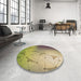 Round Patterned Metallic Gold Rug in a Office, pat3307brn