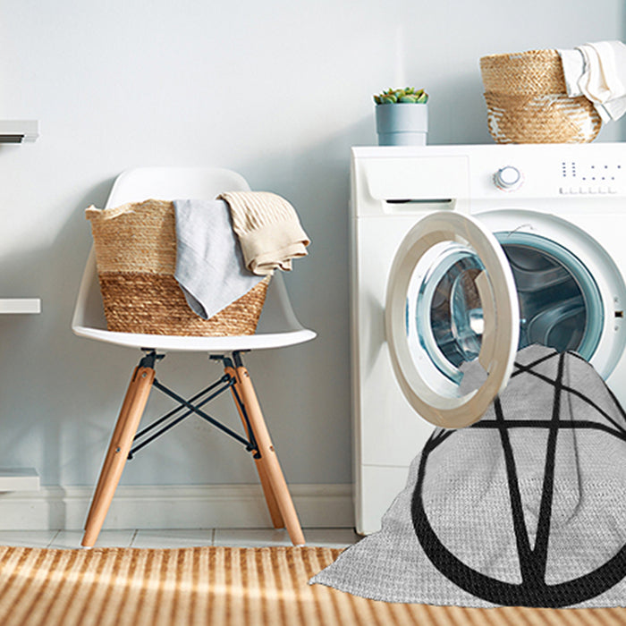 Machine Washable Transitional Ash Gray Rug in a Washing Machine, wshpat3312