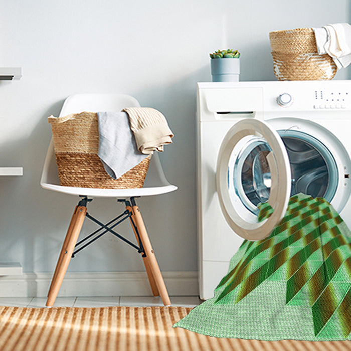 Machine Washable Transitional Seaweed Green Rug in a Washing Machine, wshpat3314grn