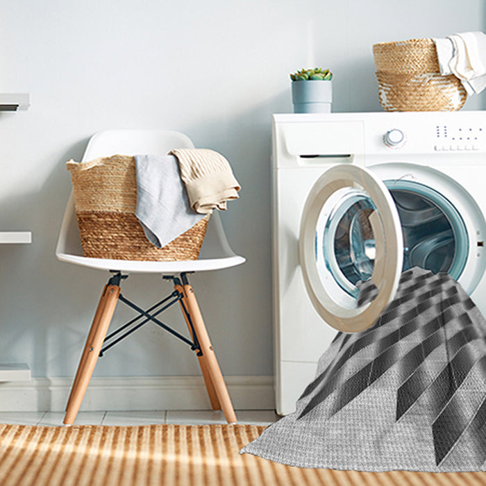 Machine Washable Transitional Carbon Gray Rug in a Washing Machine, wshpat3314gry