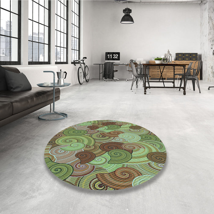 Round Patterned Oak Brown Rug in a Office, pat3320lblu