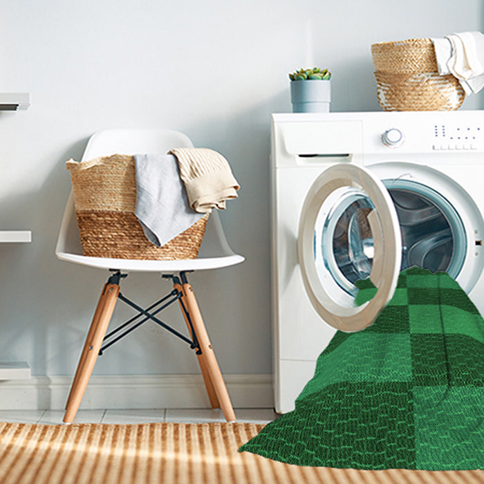 Machine Washable Transitional Deep Emerald Green Rug in a Washing Machine, wshpat3321grn