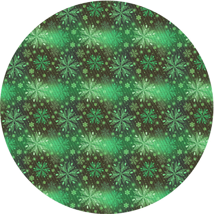 Square Machine Washable Transitional Army Green Rug in a Living Room, wshpat3323grn
