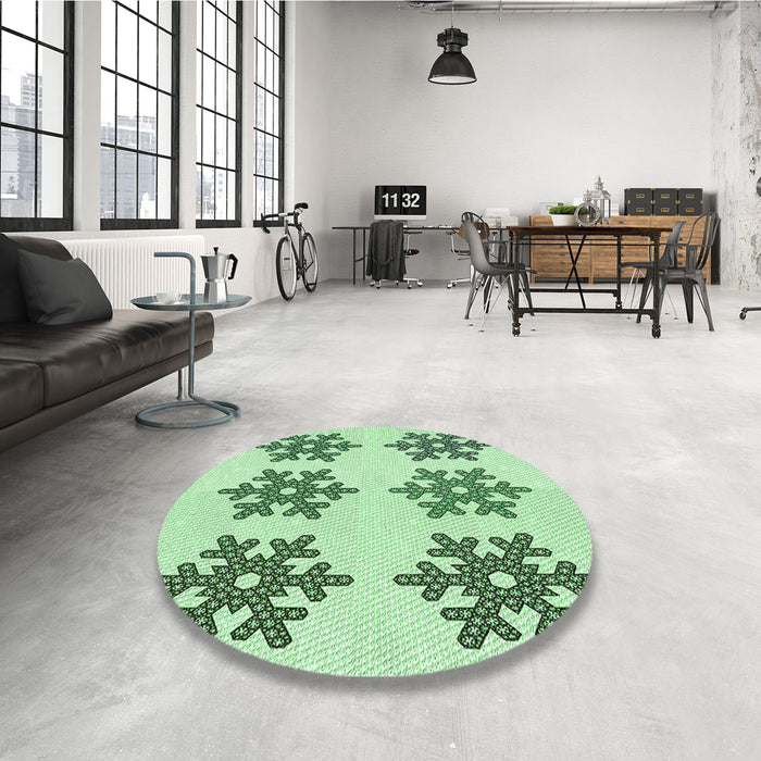 Round Patterned Mint Green Rug in a Office, pat3324grn
